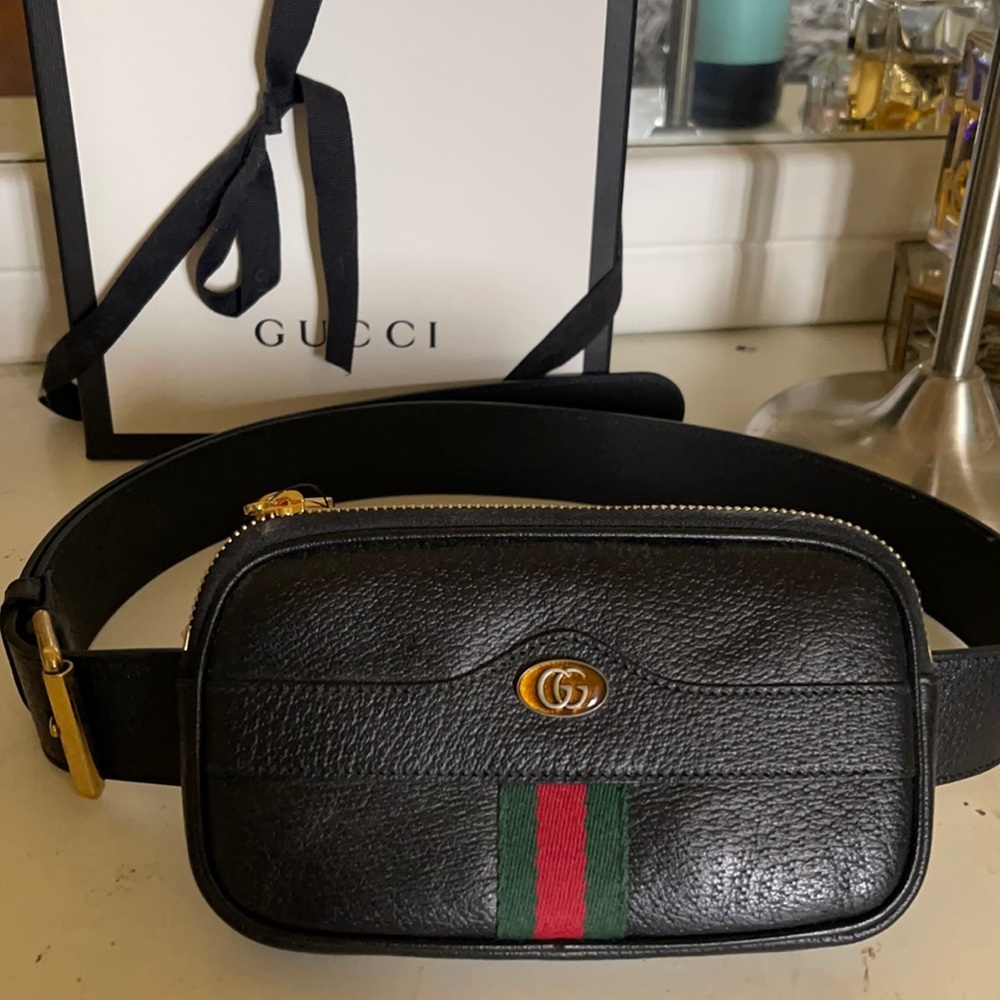 Gucci belt fanny pack